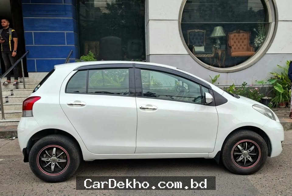 Toyota Vitz 2010 - Gallery Image 6