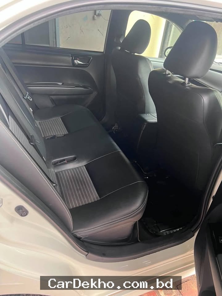 Toyota Axio WXB 2017 - Gallery Image 6
