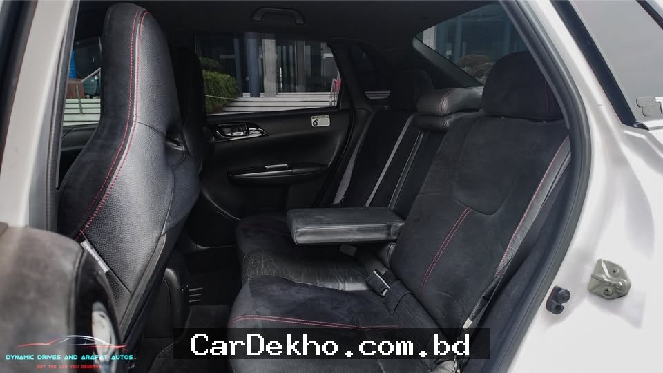 Subaru sti 6 speed manual - Gallery Image 10