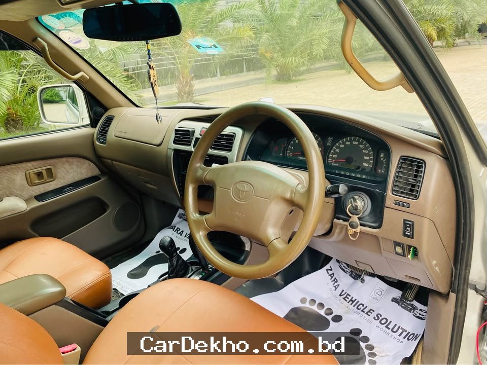 Toyota Hilux Sarf (Jeep) - Gallery Image 7