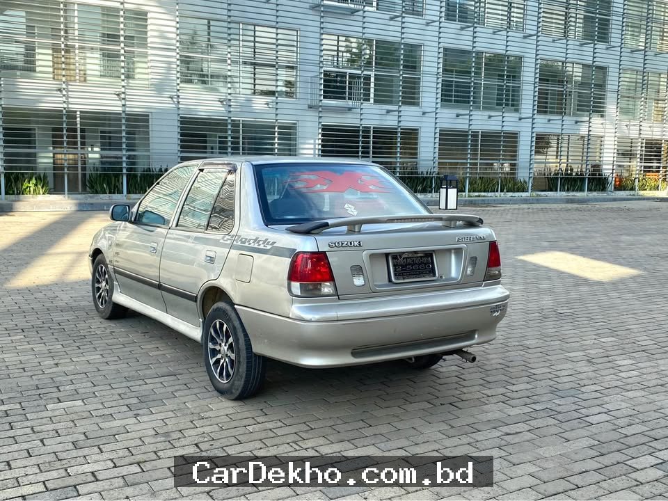 Suzuki Esteem - Gallery Image 9
