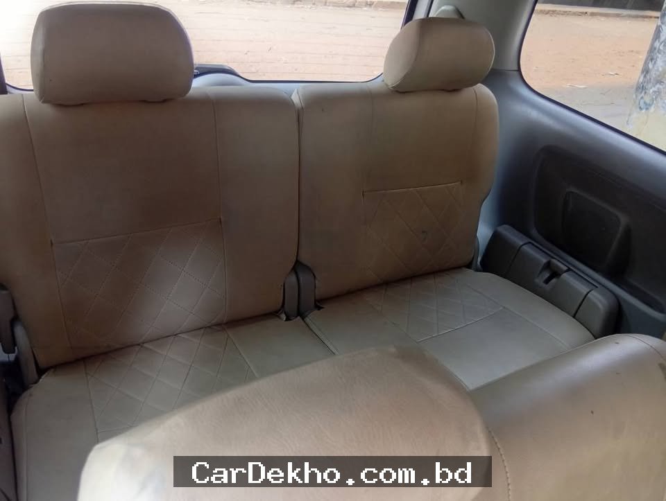 Toyota x noah - Gallery Image 5