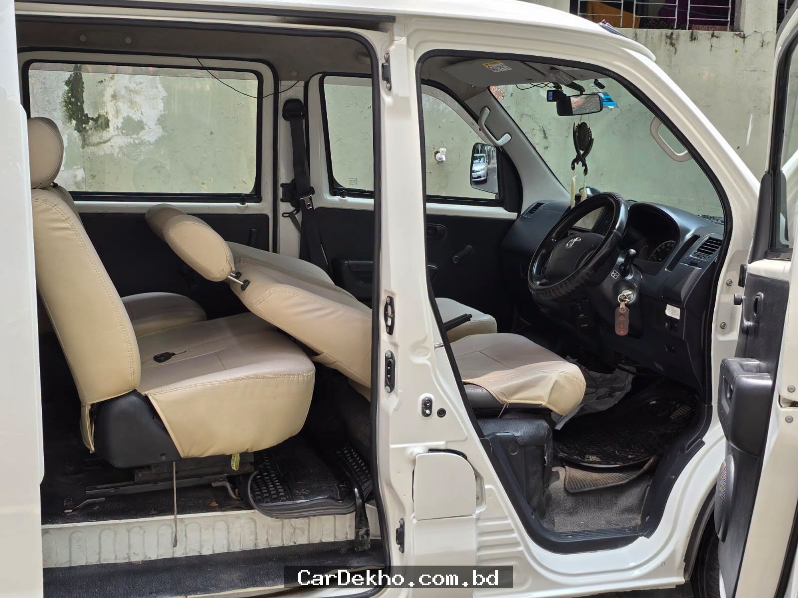 TOYOTA TOWNACE NOAH DX 2017 - Gallery Image 5