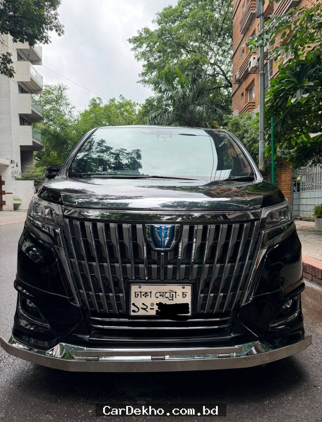 Toyota Esquire Gi Plus Hybrid - Gallery Image 2