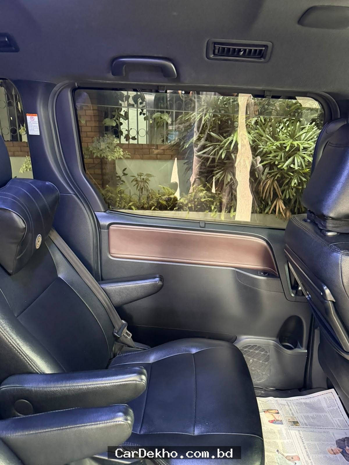Toyota Esquire Gi Plus Hybrid - Gallery Image 5