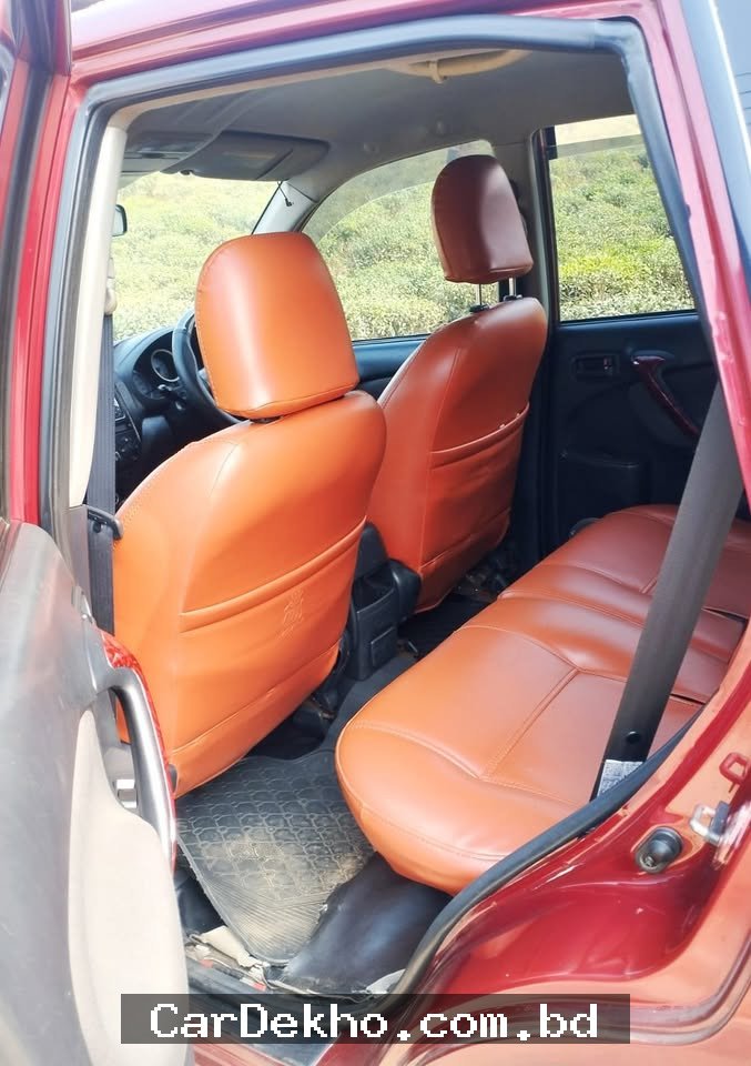 Toyota Rav 4 - Gallery Image 3