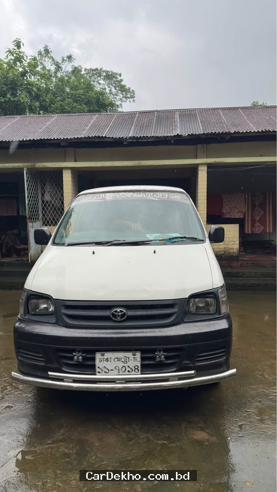 Toyota Noah KR42 2003 - Gallery Image 2