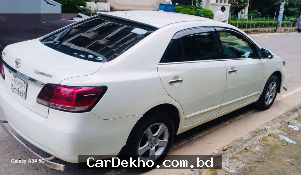 Toyota premio 2007 - Gallery Image 6