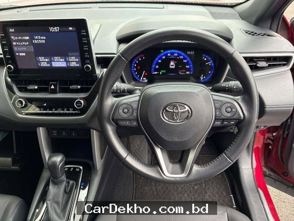 TOYOTA COROLLA CROSS 2021 - Gallery Image 2