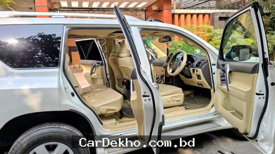 Toyota Prado 2015  - Gallery Image 4