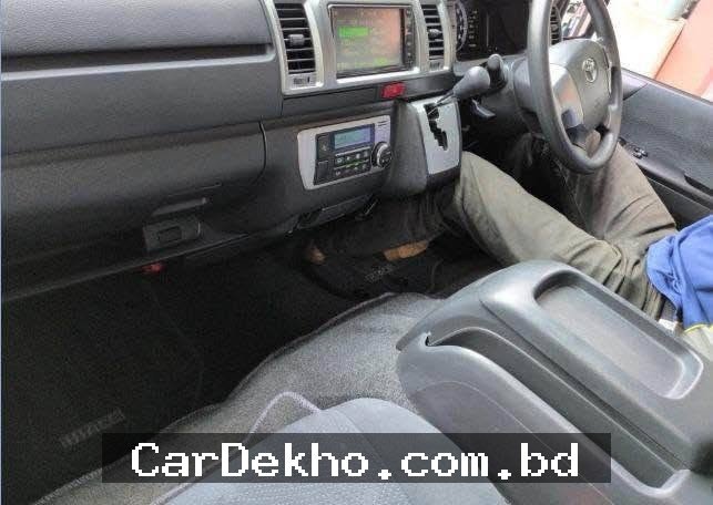 Toyota Hiace Super GL - Gallery Image 2