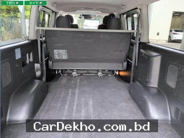 Toyota Hiace Super GL - Gallery Image 3