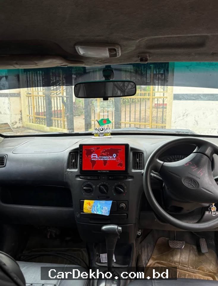 Toyota Probox 2003 - Gallery Image 2