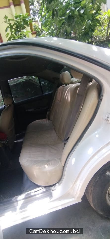 Nissan sunny - Gallery Image 5