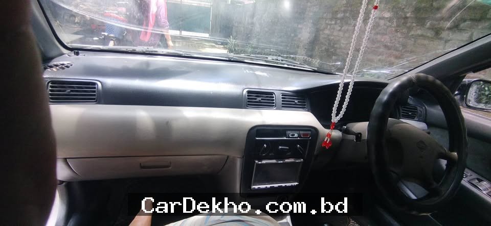 Nissan sunny - Gallery Image 6