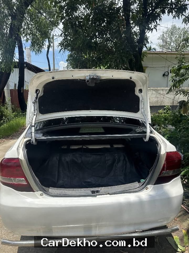 Toyota Axio model 2010 - Gallery Image 3
