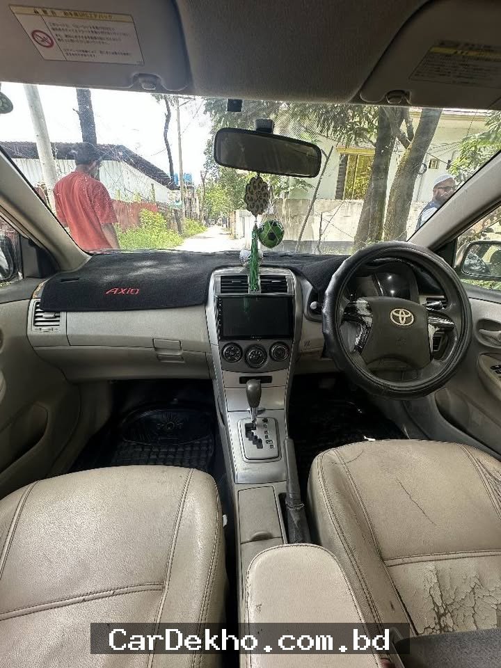 Toyota Axio model 2010 - Gallery Image 6
