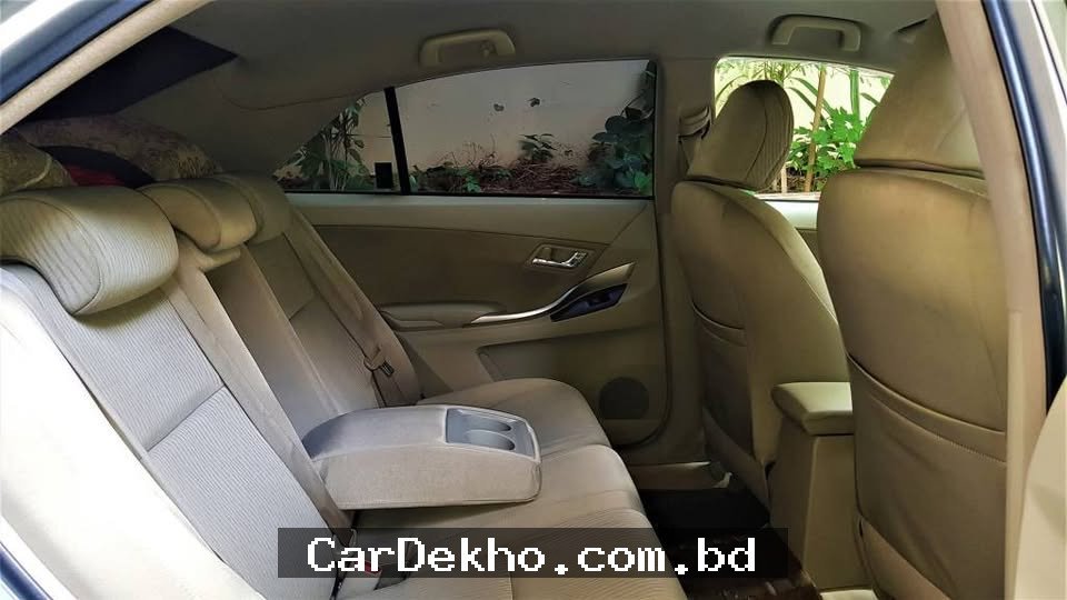 Toyota Premio F New Shape - Gallery Image 6