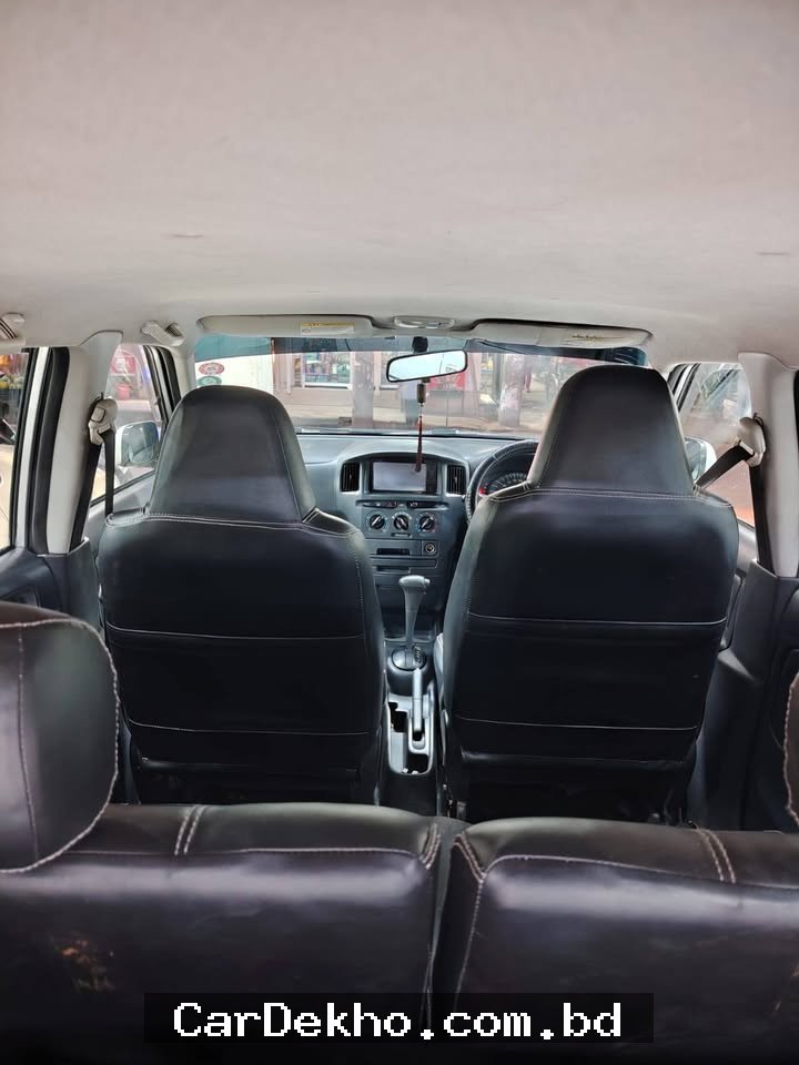 ToyotaProbox gl - Gallery Image 8