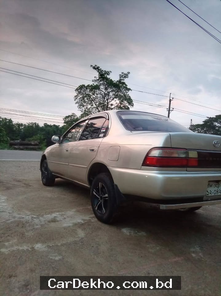 Toyota Corolla AE100 - Gallery Image 9